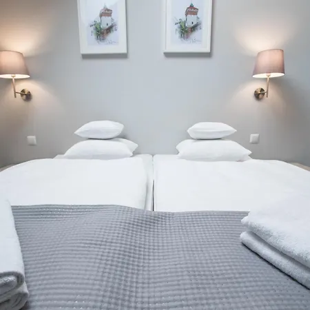 Apartment Limanowskiego 3 *